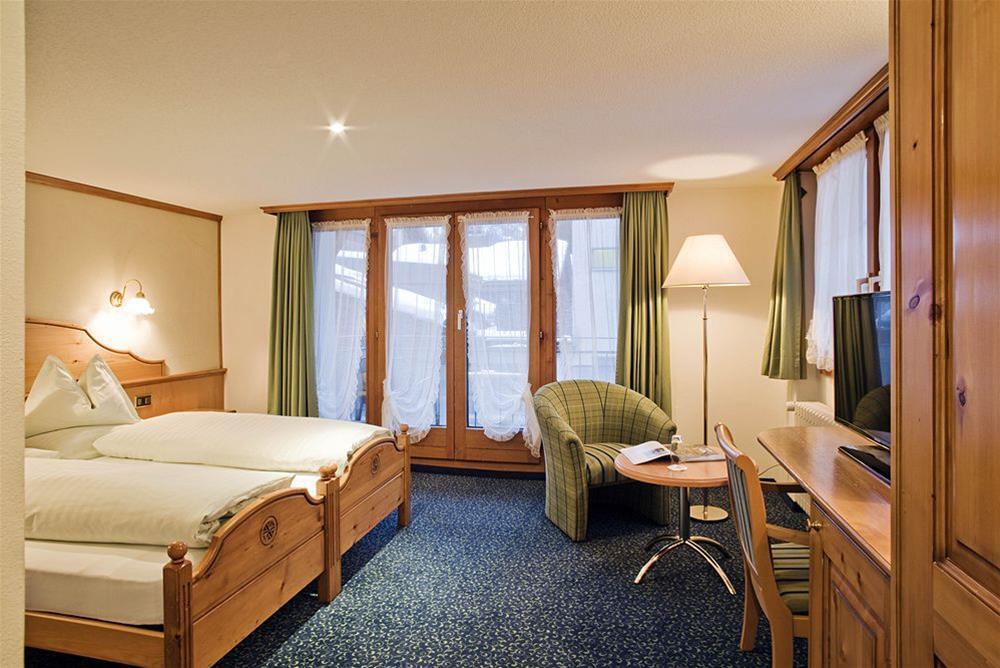 Hotel Walliserhof Zermatt Exterior photo